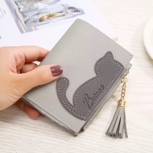 Vegan Leather Two Tone Gray Cat Wallet with Tassel - Picture 2 of 15